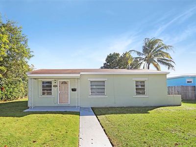 14761 Harrison St, Miami, FL, 33176