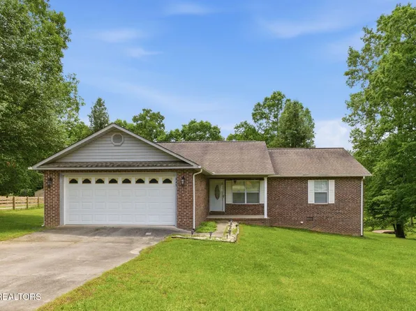 449 Grace Hill Dr, Crossville, TN 38571