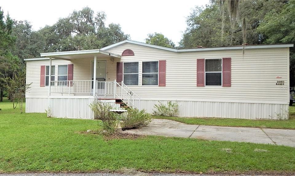 1st image of 36415 Laurel Ln