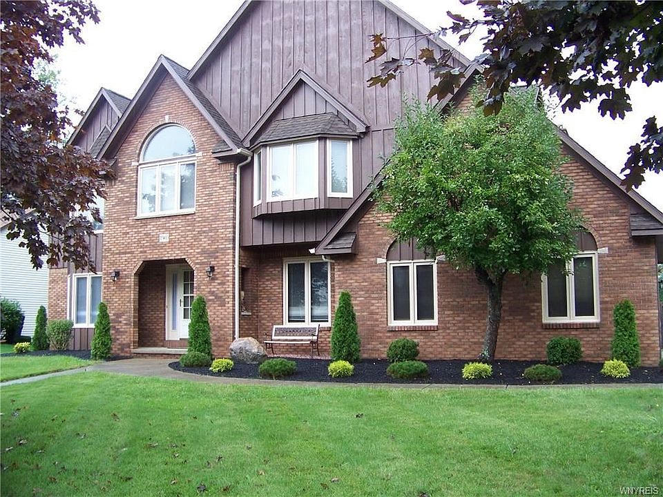 1st image of 2 Forestbrook Ct