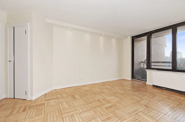 Sold by Bid on the City | media 17