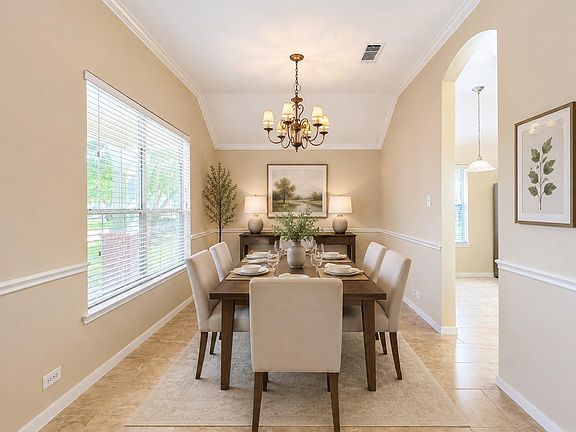 3rd image of 6143 Galloway Ln