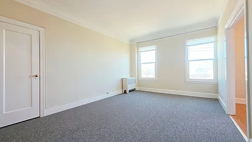 2695 Greenwich St Photo 1