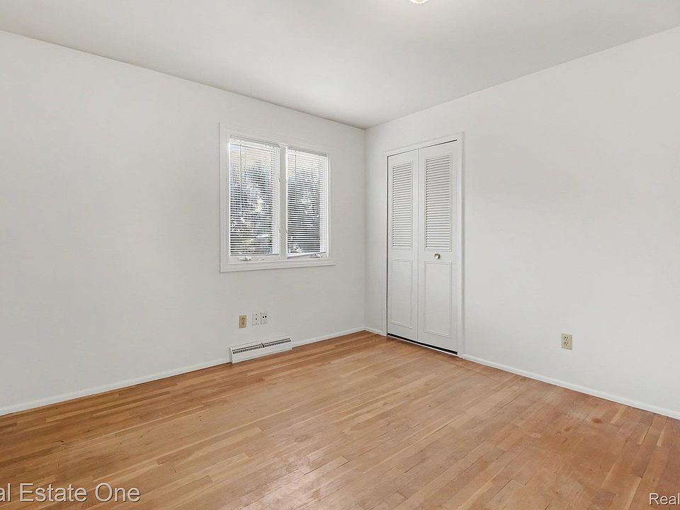 9243 Sherwood Dr, photo 18