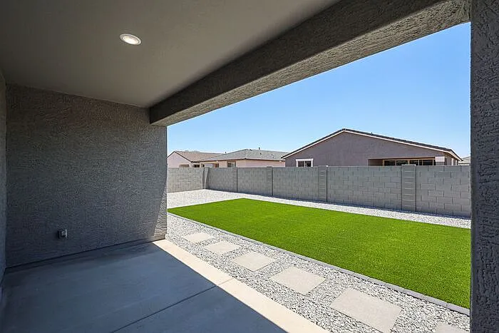 5633 W McNeil St — Photo 48