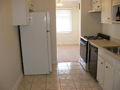 3rd image of 3104 Roberts Dr APT 5