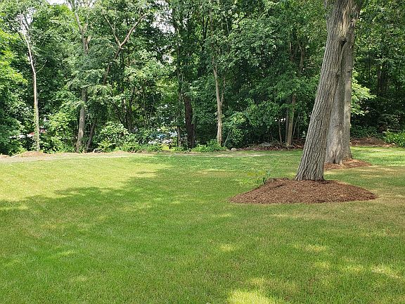 2nd image of 11 Sharon Ave