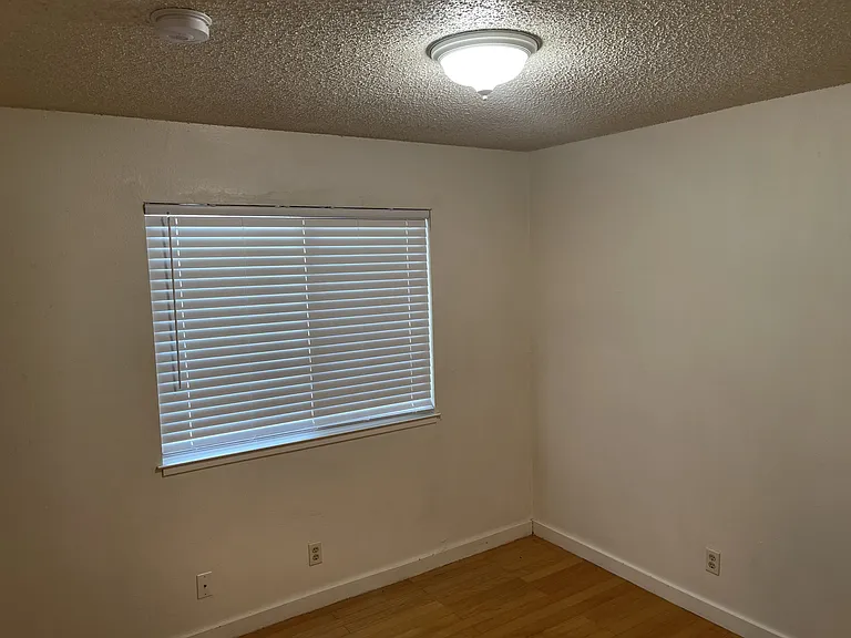 1412 N Cherry St #7 — Photo 7