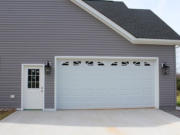 3rd image of 3656 Snapps Mill Rd