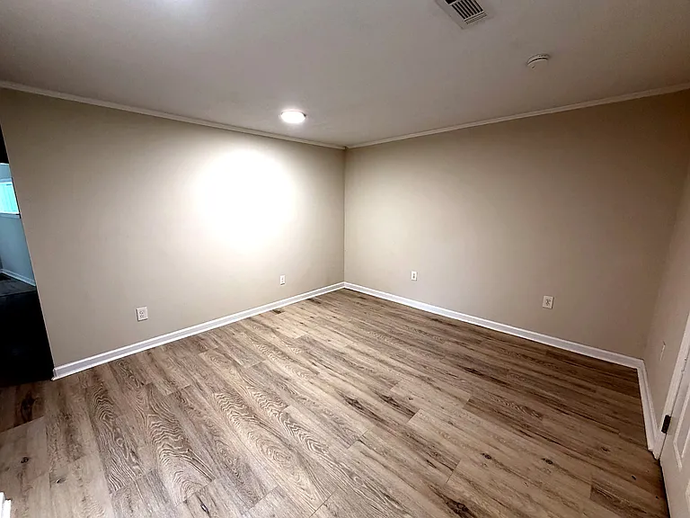 801 Rutledge Dr — Photo 4