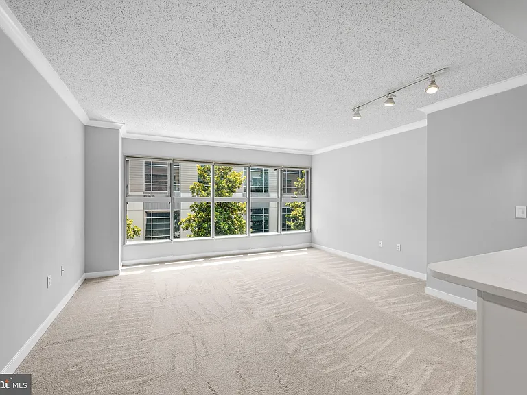 777 7th St NW #1021 — Photo 8