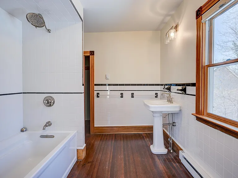 77 Portland St #2 — Photo 9