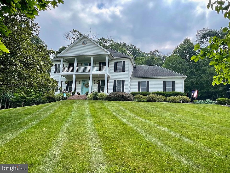 373 Hadley Dr, Falling Waters, WV 25419 Zillow