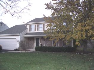 1715 Forest Ridge Rd, St Charles, IL 60174