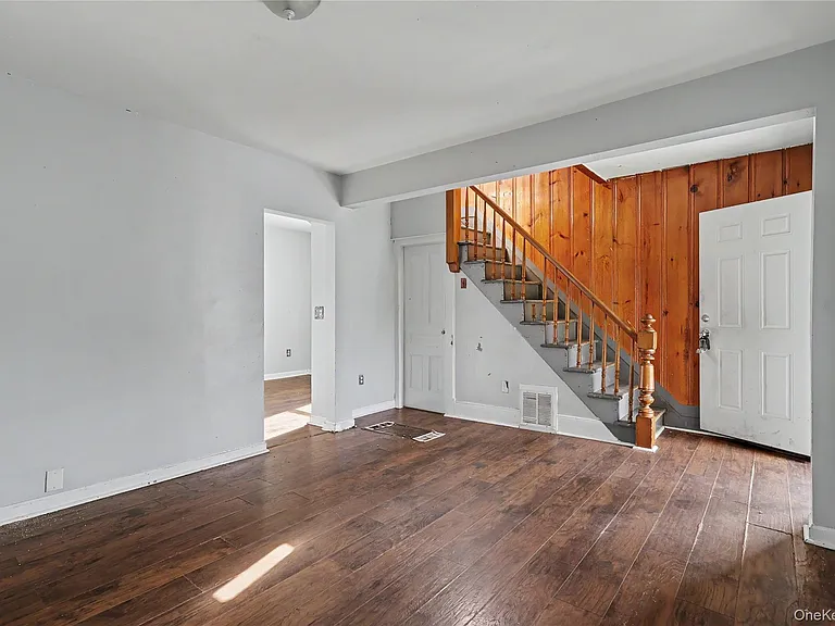 39 Spruce St — Photo 22