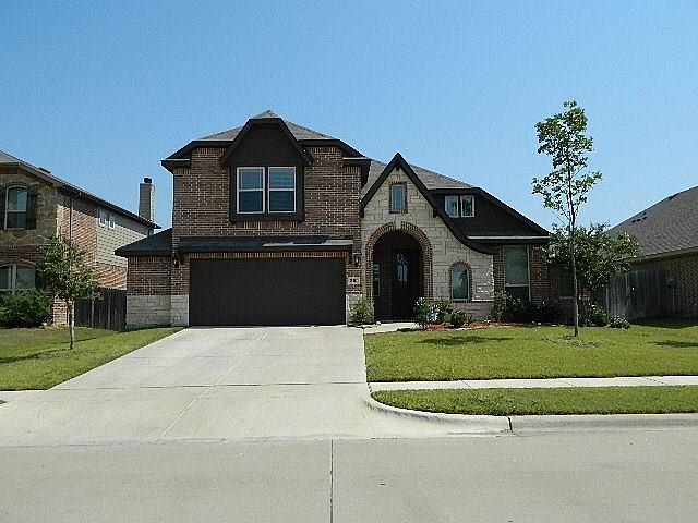 1st image of 810 Graham Dr