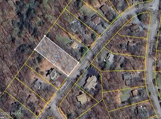 20 Ridgewood Cir, Lake Ariel, PA 18436