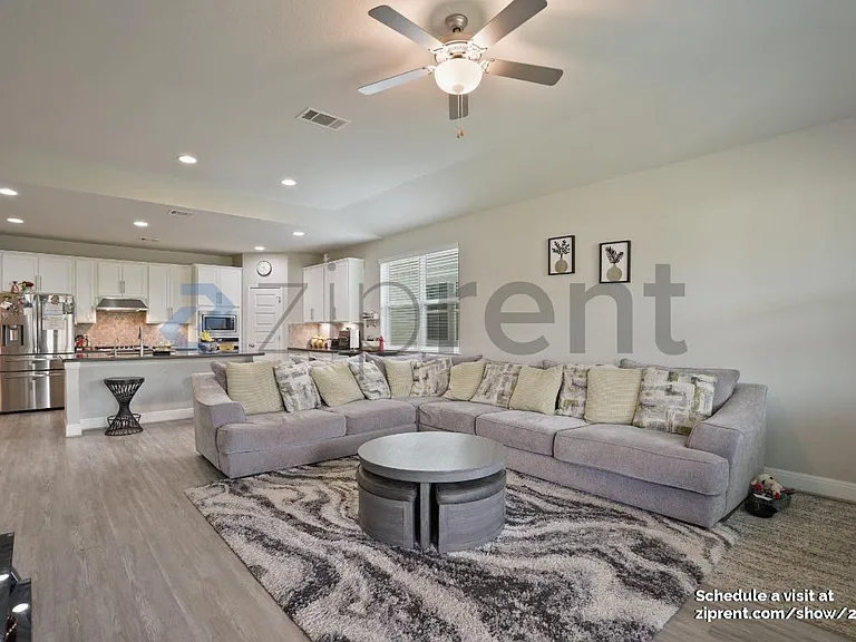 6611 Gentry Farm — Photo 5