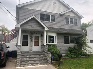 347 Willow Rd E, Staten Island, NY 10314