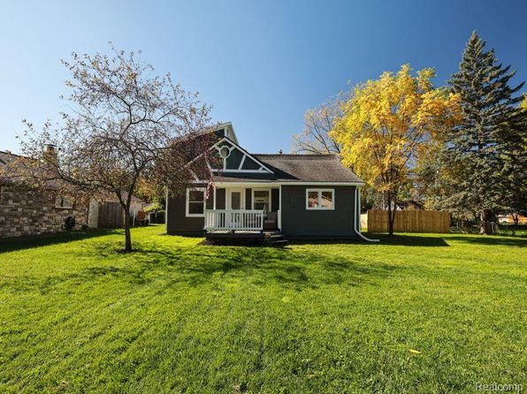 1100 Nokomis Way