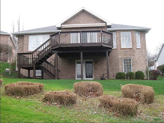 2nd image of 2020 Georgian Ln