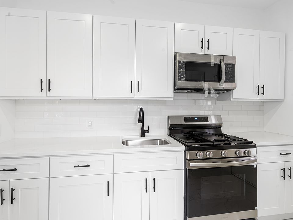 1st image of 263 Westminster Pl Floor 1