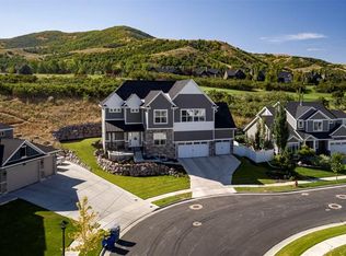 742 E Windsong Ln, North Salt Lake, UT 84054