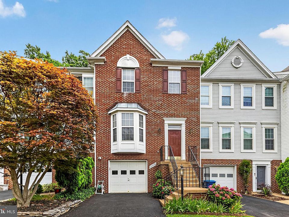 1st image of 3009 Barden Oaks Ct