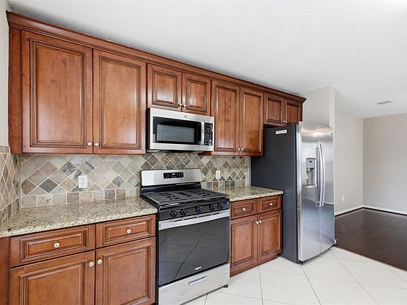 5th image of 8014 Arrington Forest Ln