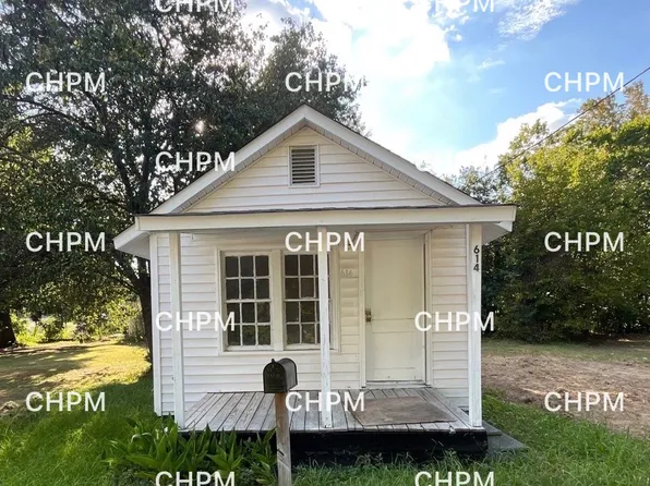 614 S Pine St, Marion, SC 29571