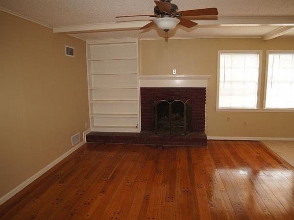 2nd image of 3125 Lynchburg St