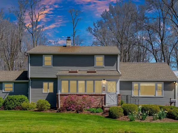 209 New Britain Avenue, Farmington, CT 06085