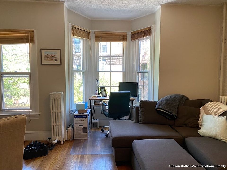 1st image of 17 Dartmouth Pl #2