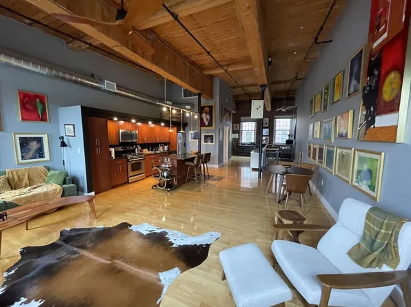 130 John St Unit 209, Lowell, MA 01852