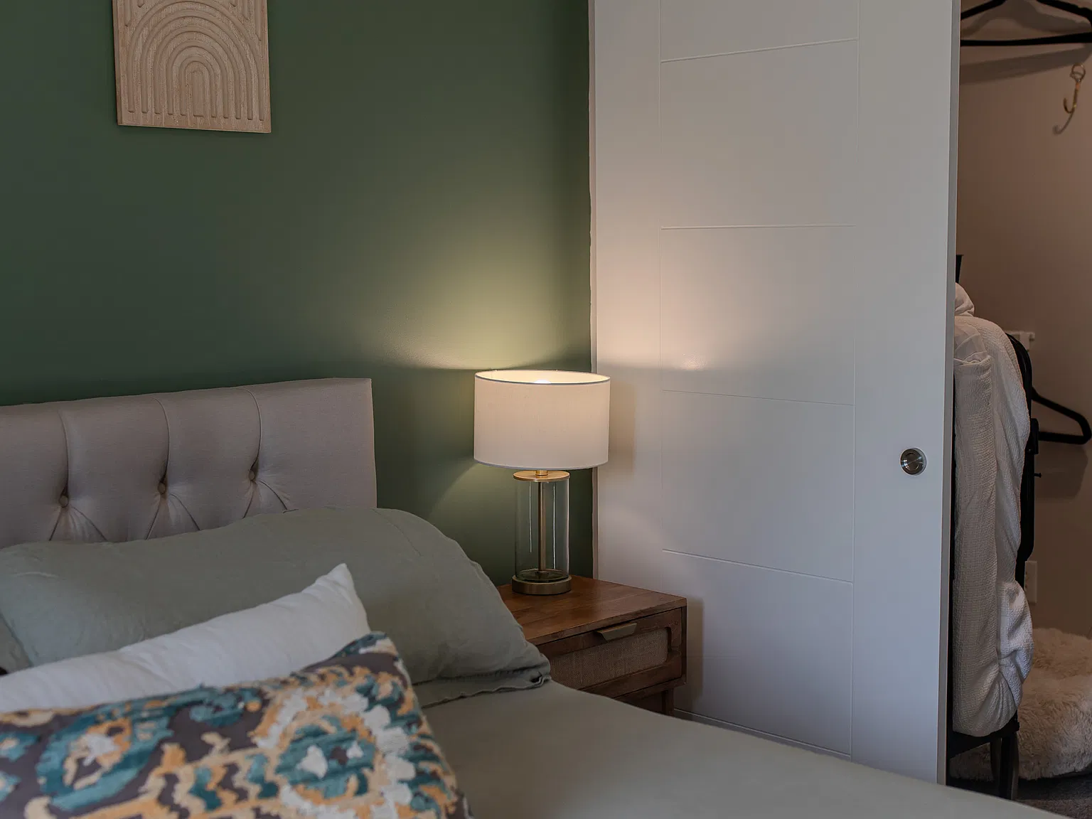 2 bed, $2,000 — Photo 3