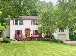 14 Ulasik Rd, Canterbury, CT 06331