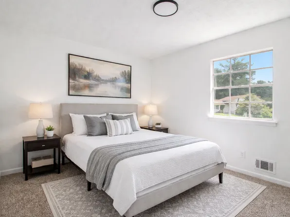 3735 Benchmark Dr, Atlanta, GA 30349