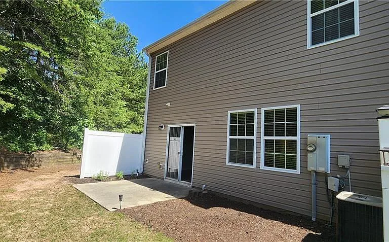 413 Windstone Trl — Photo 48