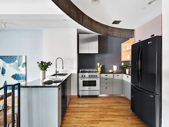 3rd image of 37 Bridge St APT 1C