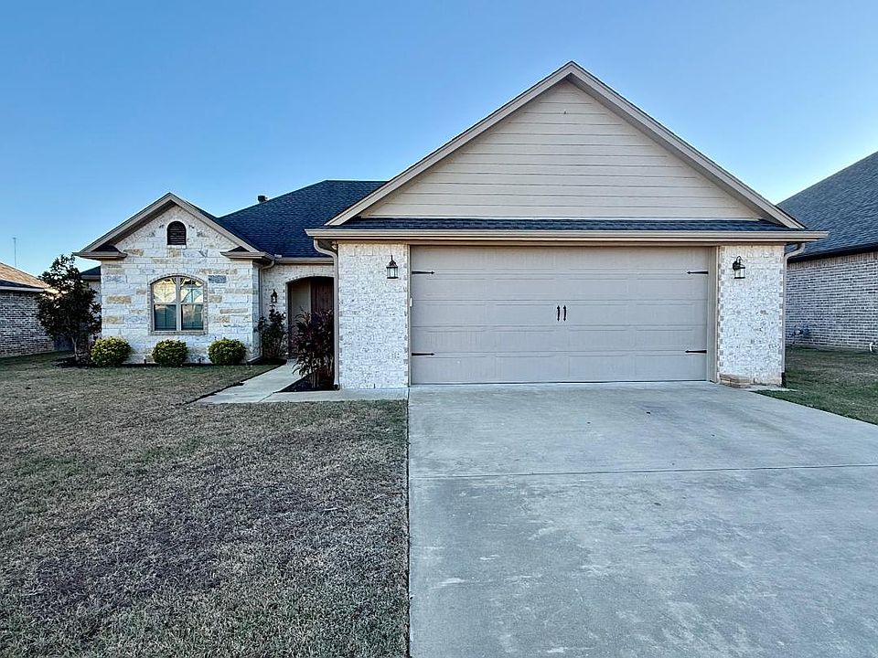 1st image of 116 Decoy Ln