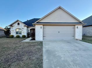 116 Decoy Ln, Hallsville, TX 75650