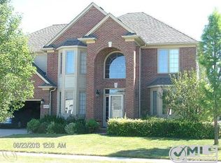 49696 Yale Dr, Macomb, MI 48044