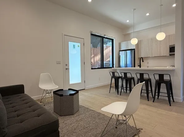 1244 Innes Ave #B, Los Angeles, CA 90026