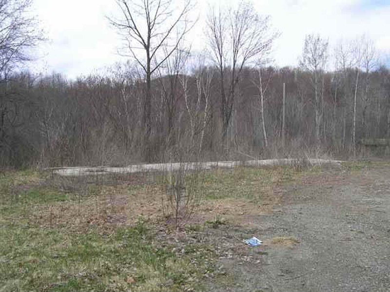 2nd image of 23 Shaker Hollow Rd