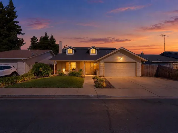 73 Obsidian Dr, Oakdale, CA 95361