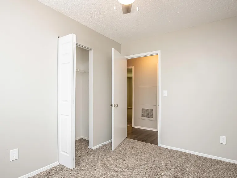 Townhomes at Pine Hill — Photo 21