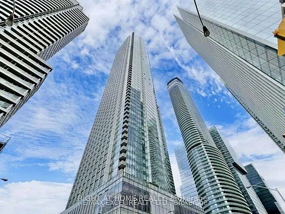 2nd image of 10 York St #3213