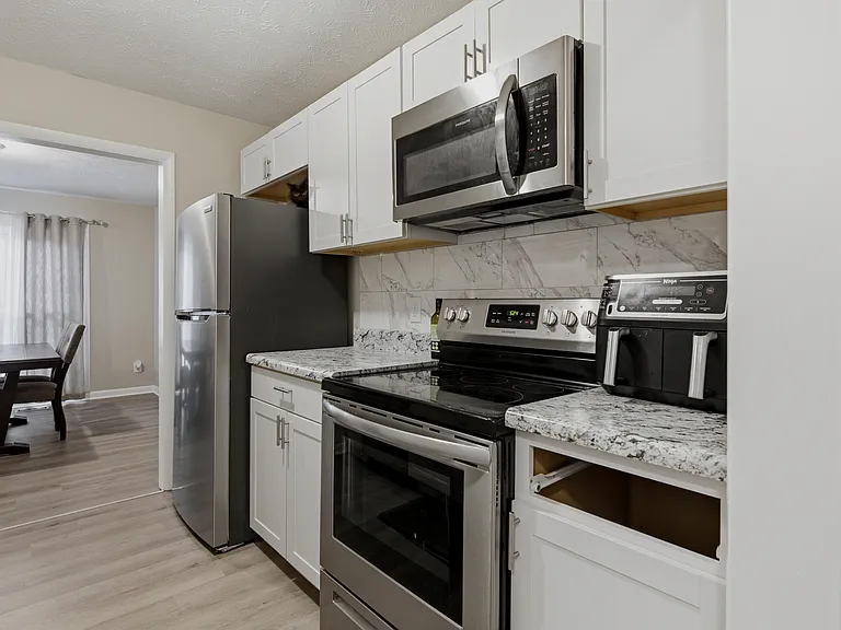 6853 Marlowe Dr — Photo 18