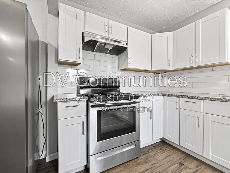 15331 Campden Hill Rd — Photo 19