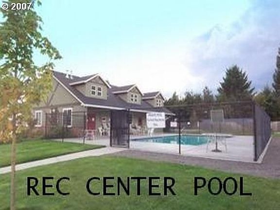 2nd image of 3713 NE 94th St